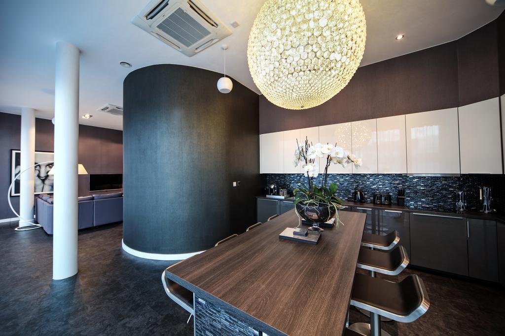Epic Apartments Seel Street Liverpool Room photo